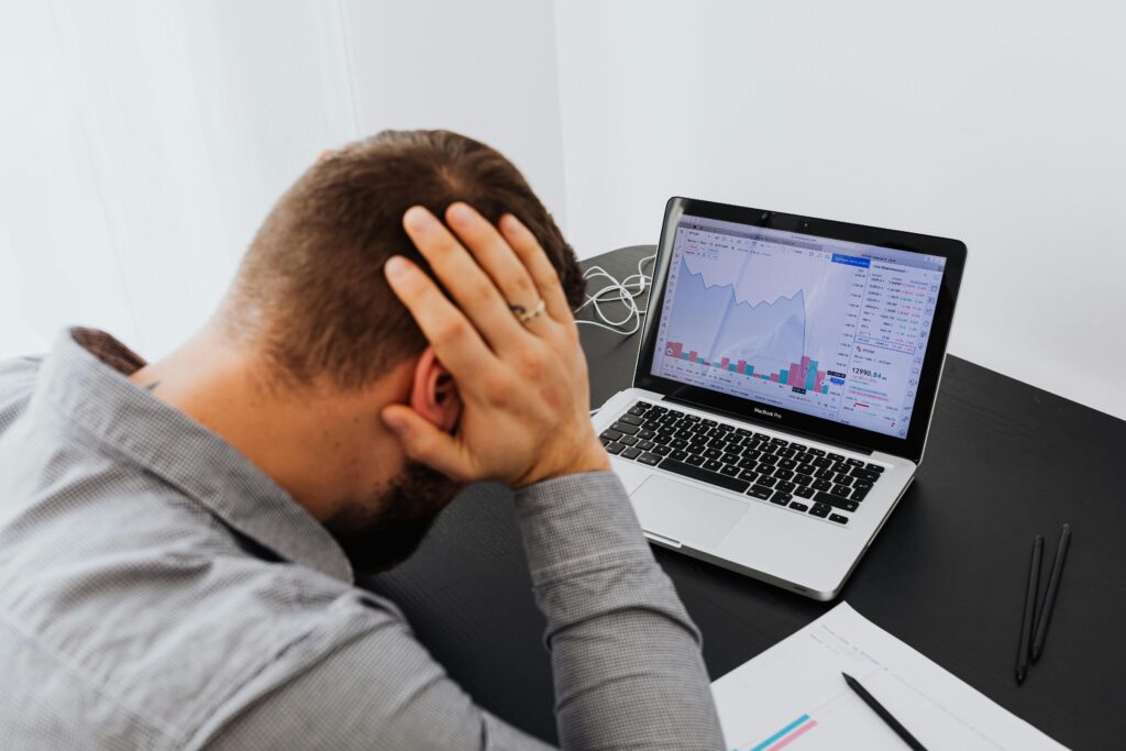 Cognitive Decline, man with weak mental skill, difficuly for problem solving