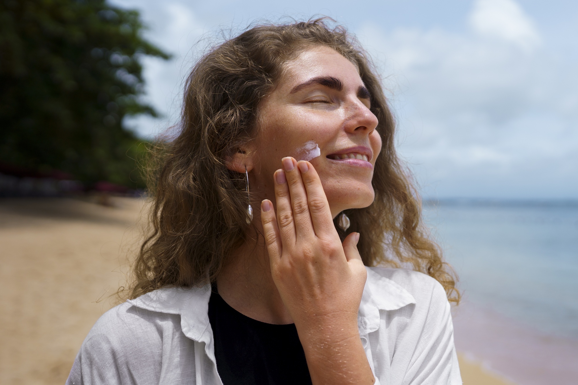 Sunscreen and Skin Aging: The Ultimate Guide to Youthful Skin